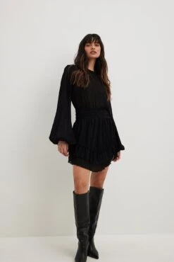 Robe Courte Structurée 12 Robe Courte Structurée -Lady Doux Soldes Magasin structure detail mini dress 1797 000012 0002 7308 01c 1