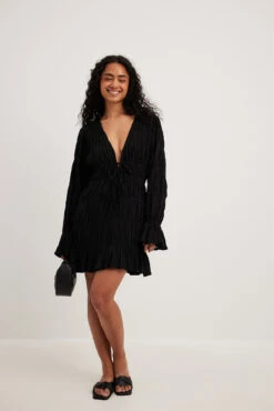 Robe Courte Structurée à Détail Noué -Lady Doux Soldes Magasin structure tie detail mini dress 1727 000125 0002 14969 01c