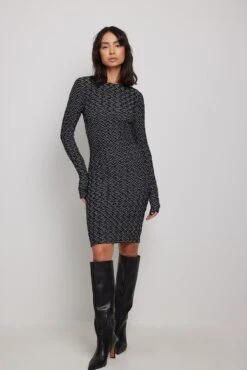 NA-KD Robe Mi-longue à Structure 6 NA-KD Robe Mi-longue à Structure -Lady Doux Soldes Magasin structured high neck midi dress 1100 007026 00418963