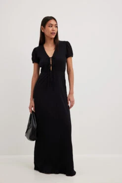 Robe Longue Structurée En Dentelle -Lady Doux Soldes Magasin structured lace detail long dress 1744 000050 00020053 01c