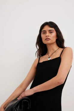 Robe Mi-longue Ample Structurée 10 Robe Mi-longue Ample Structurée -Lady Doux Soldes Magasin structured loose fit midi dress 1018 010420 00028575