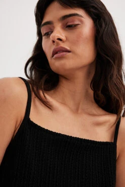 Robe Mi-longue Ample Structurée 11 Robe Mi-longue Ample Structurée -Lady Doux Soldes Magasin structured loose fit midi dress 1018 010420 00028600