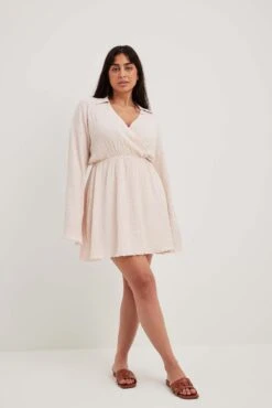 NA-KD Robe Courte Structurée -Lady Doux Soldes Magasin structured mini dress 1100 007448 0260 38102 01c