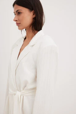 Robe Blazer Courte Structurée Coupe Portefeuille -Lady Doux Soldes Magasin structured overlap mini blazer dress 1014 001568 4070 20