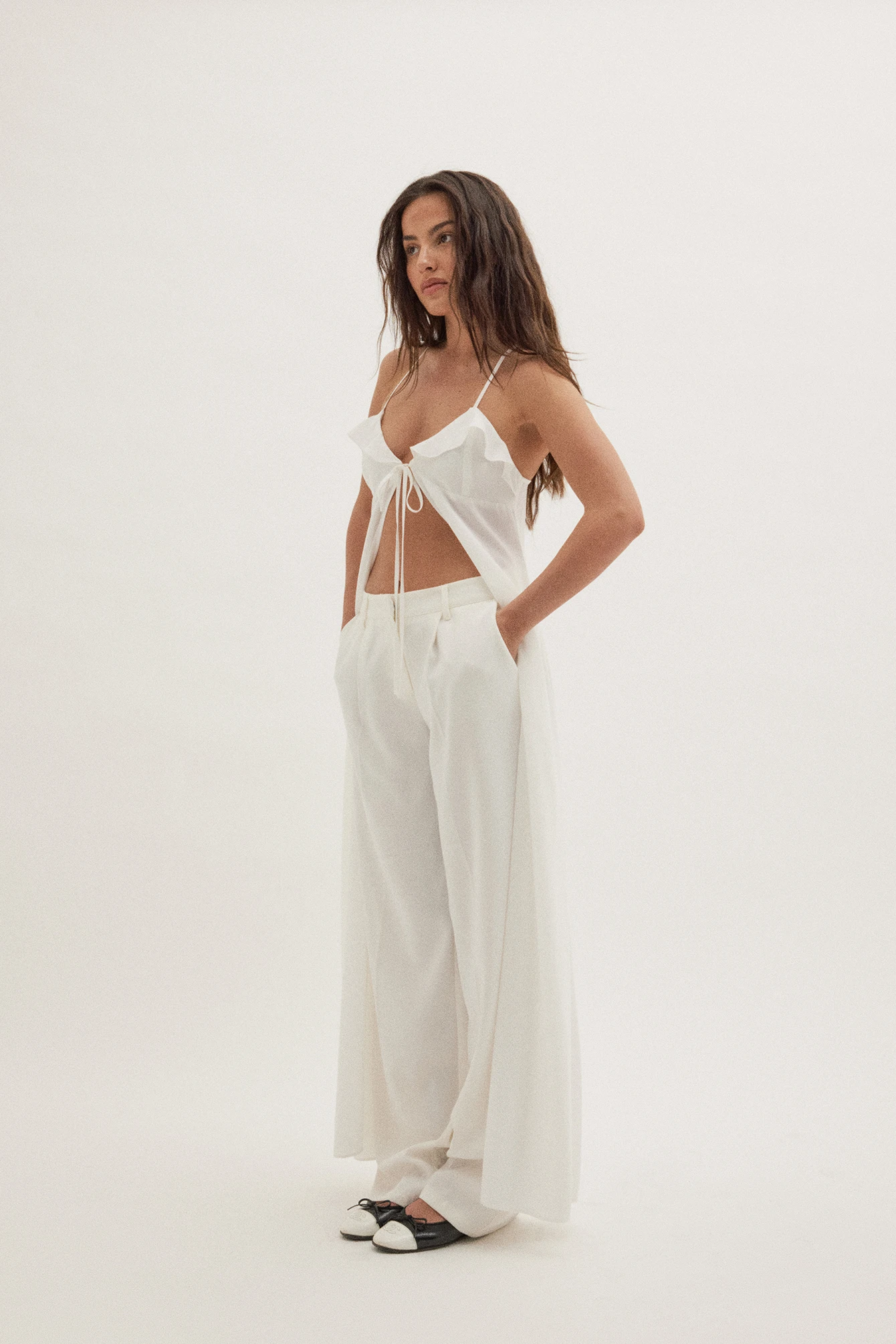 Robe Cape à Fines Bretelles 1 Robe Cape à Fines Bretelles