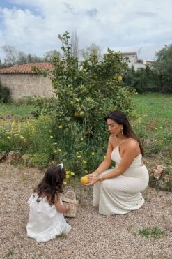 Robe Midi à Bretelles Nouées -Lady Doux Soldes Magasin tie back detail ribbed midi dress 1766 000010 40703509 02 editorial