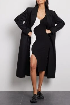 NA-KD Robe Mi-longue Ondulée Bicolore 8 NA-KD Robe Mi-longue Ondulée Bicolore -Lady Doux Soldes Magasin two coloured wavy midi dress 1100 006951 004111964