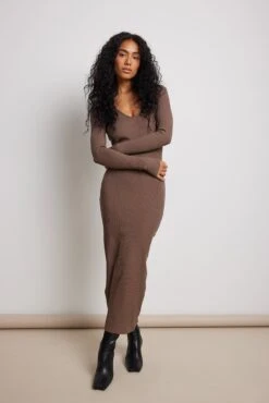 Robe à Manches Longues Côtelée -Lady Doux Soldes Magasin v neck rib long sleeved midi dress 1044 000241 001724662 1