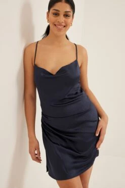 Robe Mini Drapée En Cascade -Lady Doux Soldes Magasin waterfall draped mini dress 1100 003787 001825864