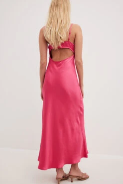 Robe Longue à Décolleté Cascade Et Lanières Au Dos -Lady Doux Soldes Magasin waterfall strap back maxi dress 1014 001534 0015 2085 copy