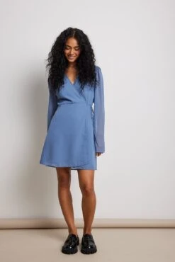 Robe Portefeuille Courte à Manches Longues -Lady Doux Soldes Magasin wrap long sleeve mini dress 1014 001475 061724830 copy
