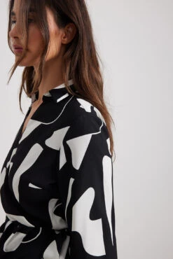 NA-KD Robe Mi-longue Portefeuille -Lady Doux Soldes Magasin wrap midi dress 1100 006896 8159 5831